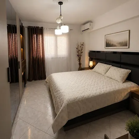 Modern 2br Garden Near Bus Terminal * Kashari